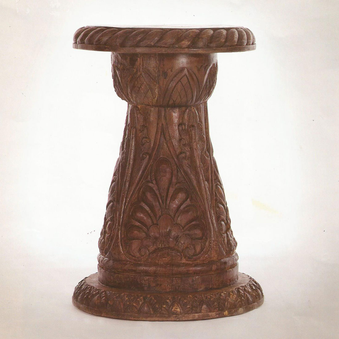 Column Base Lamp Table